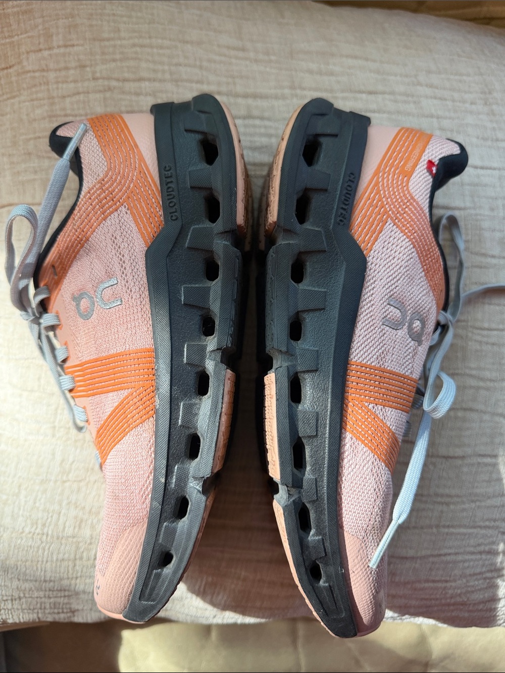 On Cloud Women's Lightweight Running Shoes in Coral Pink with Black Sole - Picture 4 of 6
